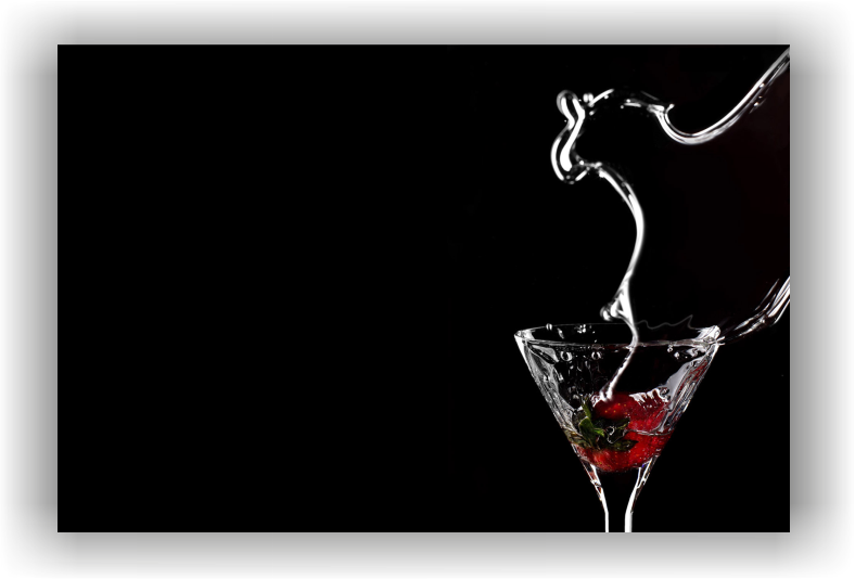 tablou bar & club - strawberry drink II